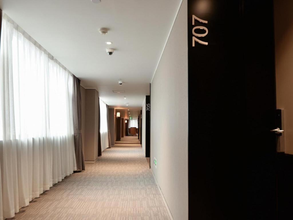 Home Inns Plus Shanghai Xujiahui Branch Luaran gambar