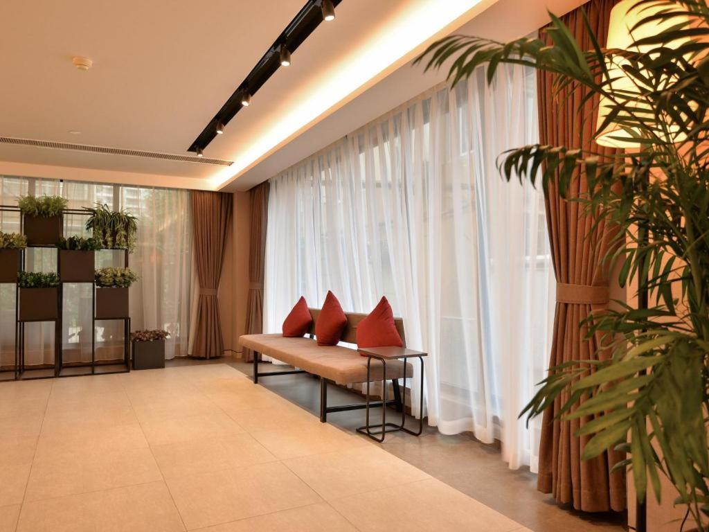 Home Inns Plus Shanghai Xujiahui Branch Luaran gambar