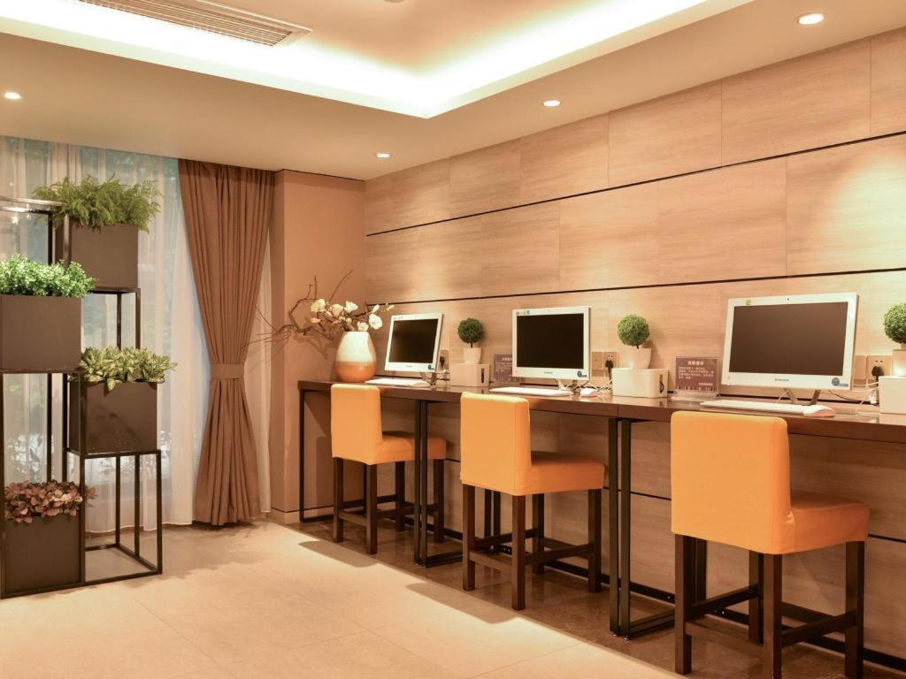 Home Inns Plus Shanghai Xujiahui Branch Luaran gambar