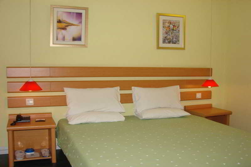 Home Inns Plus Shanghai Xujiahui Branch Luaran gambar